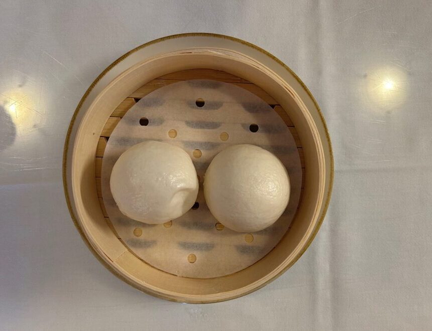 115 奶皇包 | Bao Zi (2 Stk)  | gedämpfte süsse Brötchen mit Ei, Mais, Kokosnuss | 15.50
